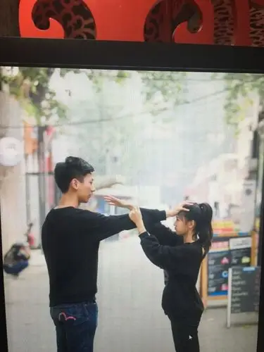 一米五几的女生和一米八几的男生谈恋爱是种怎样的体验?