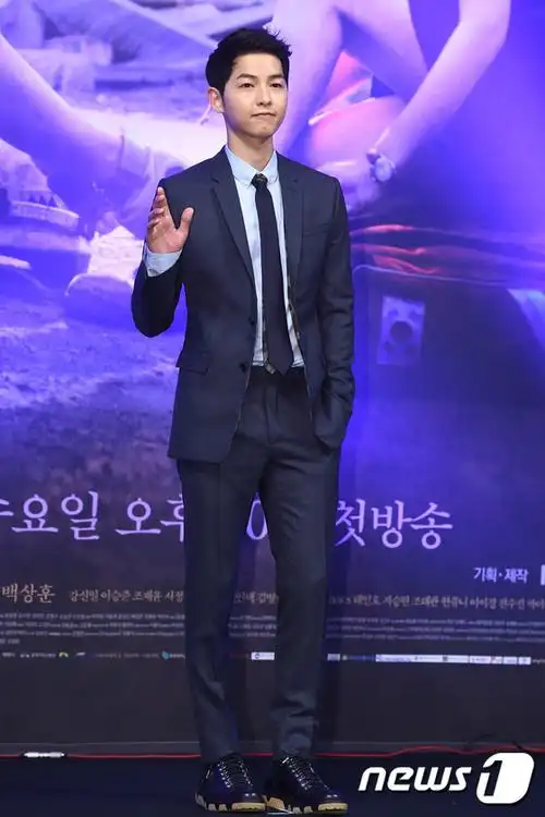 宋仲基朴海镇李钟硕金秀贤李敏镐 "老公团"男神颜值魅力难挡【组图】