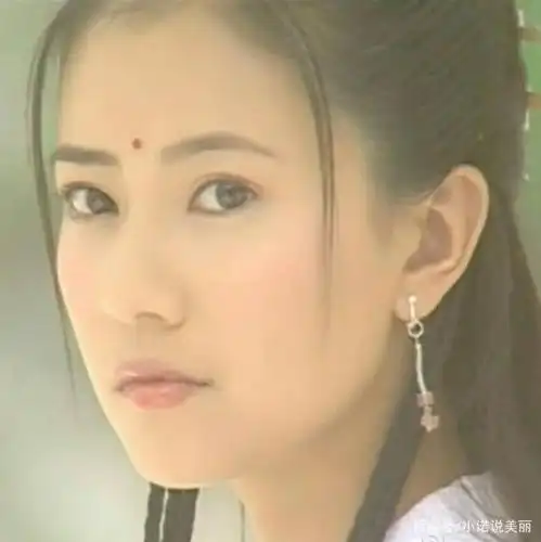 《倚天屠龙记》高圆圆饰演周芷若