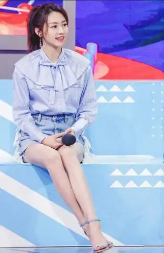 来自四川成都市的美女演员,黄梦莹