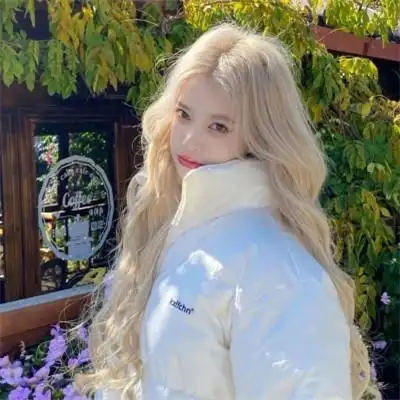 女生高级氛围感美女头像