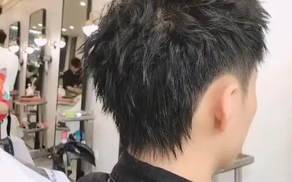 "狼尾"发 6cm盖碎组合,夏日男士发型推荐