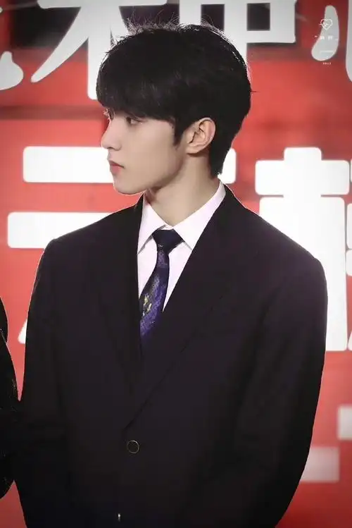 9221:00(1卷2963)黑西装999999@时代少年团-刘耀文【刘耀文