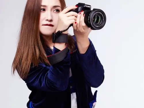 主持人朱赤丹的直播:我来啦