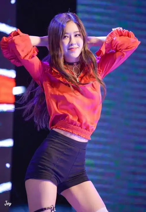 朴彩英软萌甜肉##朴彩英主唱之光