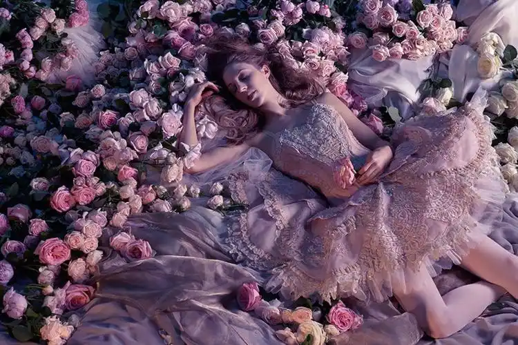 2018年12月20日 22:26   关注  原创 背景图 壁纸 欧美 复古 评论