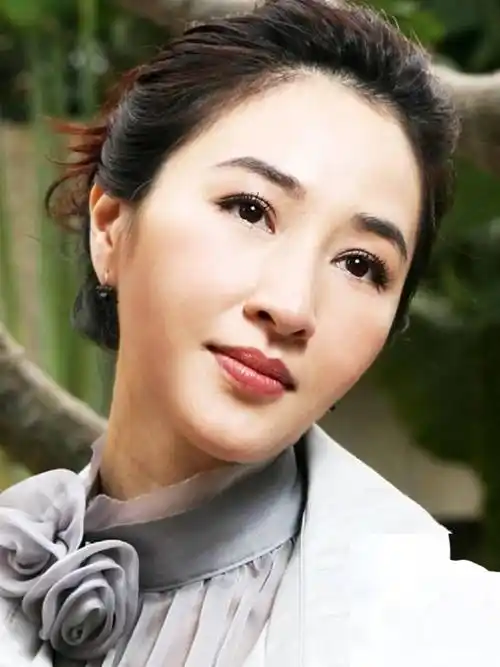 女神风范关咏荷,34岁性感妩媚写真让人一见难忘!