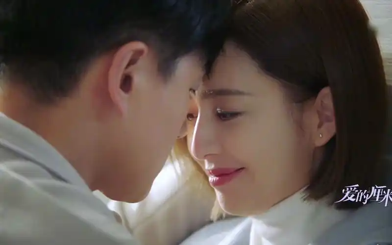 爱的厘米:佟大为霸气壁咚,深情热吻佟丽娅,结果亲妈坏好事