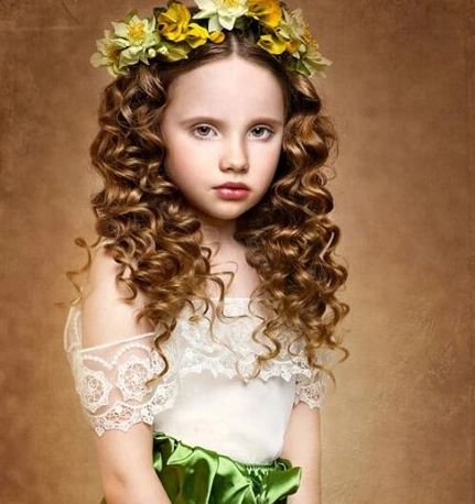 公主卷发型图片 儿童发型原来这么美