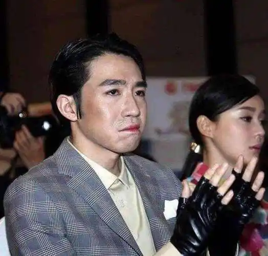 王栎鑫分手,俞灏明毁容,苏醒陈楚生回炉,07届快男现状大不同_事业