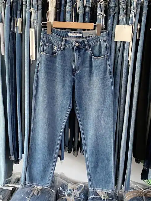 国产品牌牛仔裤天花板之花匣子代嘉儿