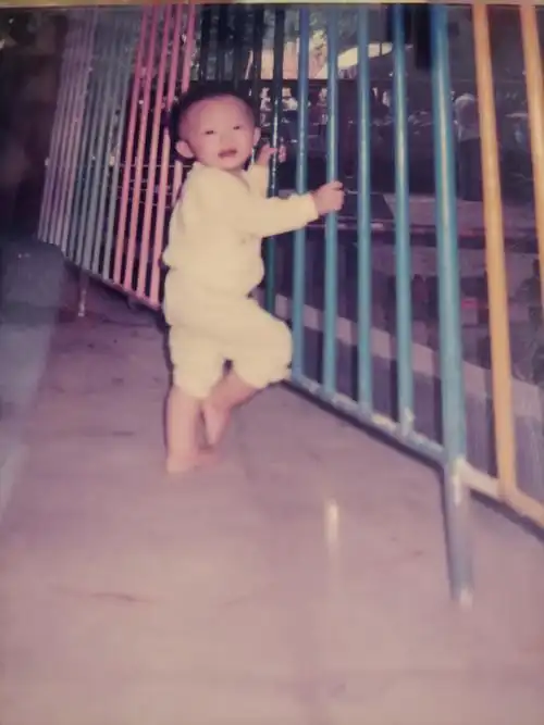 俊爸爸小时候照片