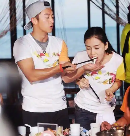 原创baby郑恺这一抱恍如前世恋人今生再续前缘-大秦号