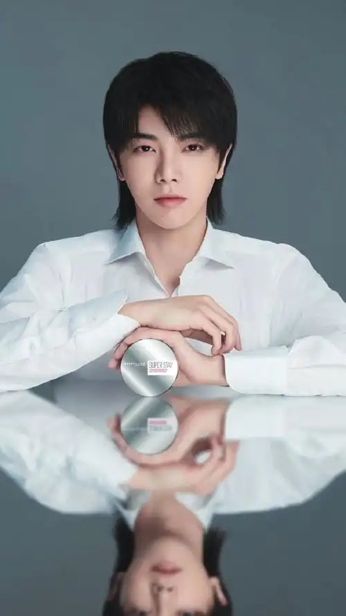 有豪门贵族气质的明星##华晨宇歌王