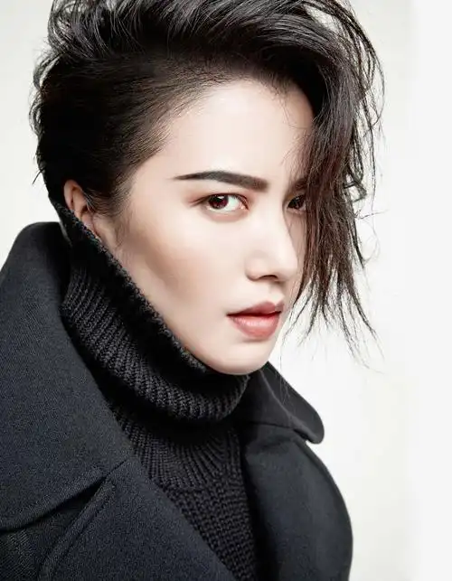 p data-id="gntwbo8sgn">谭维维,1982年10月8日出生于 a target="