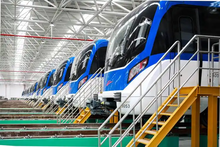 佛山地铁3号线列车和停车场首次亮相_北滘_逢沙_顺德