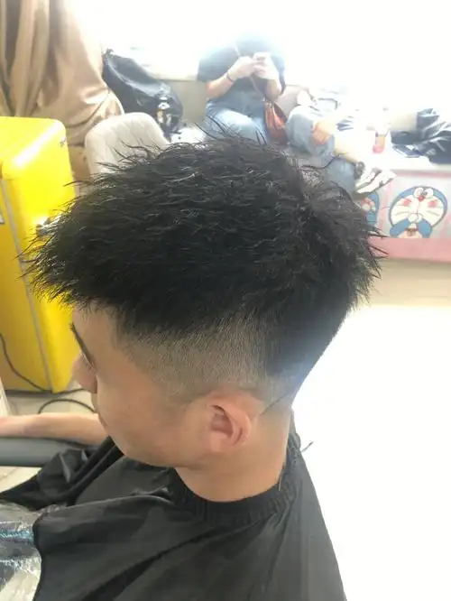 济南男士发型  #济南男士烫发  #济南摩根烫发  #济南男生锡纸烫