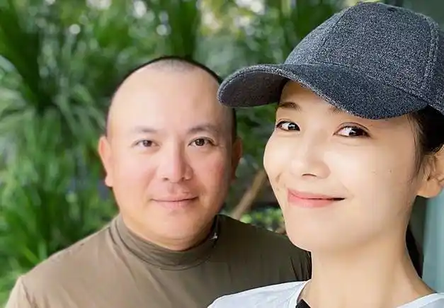 刘涛晒出王珂发型照亲自与老公辟谣是装模作样还是真爱