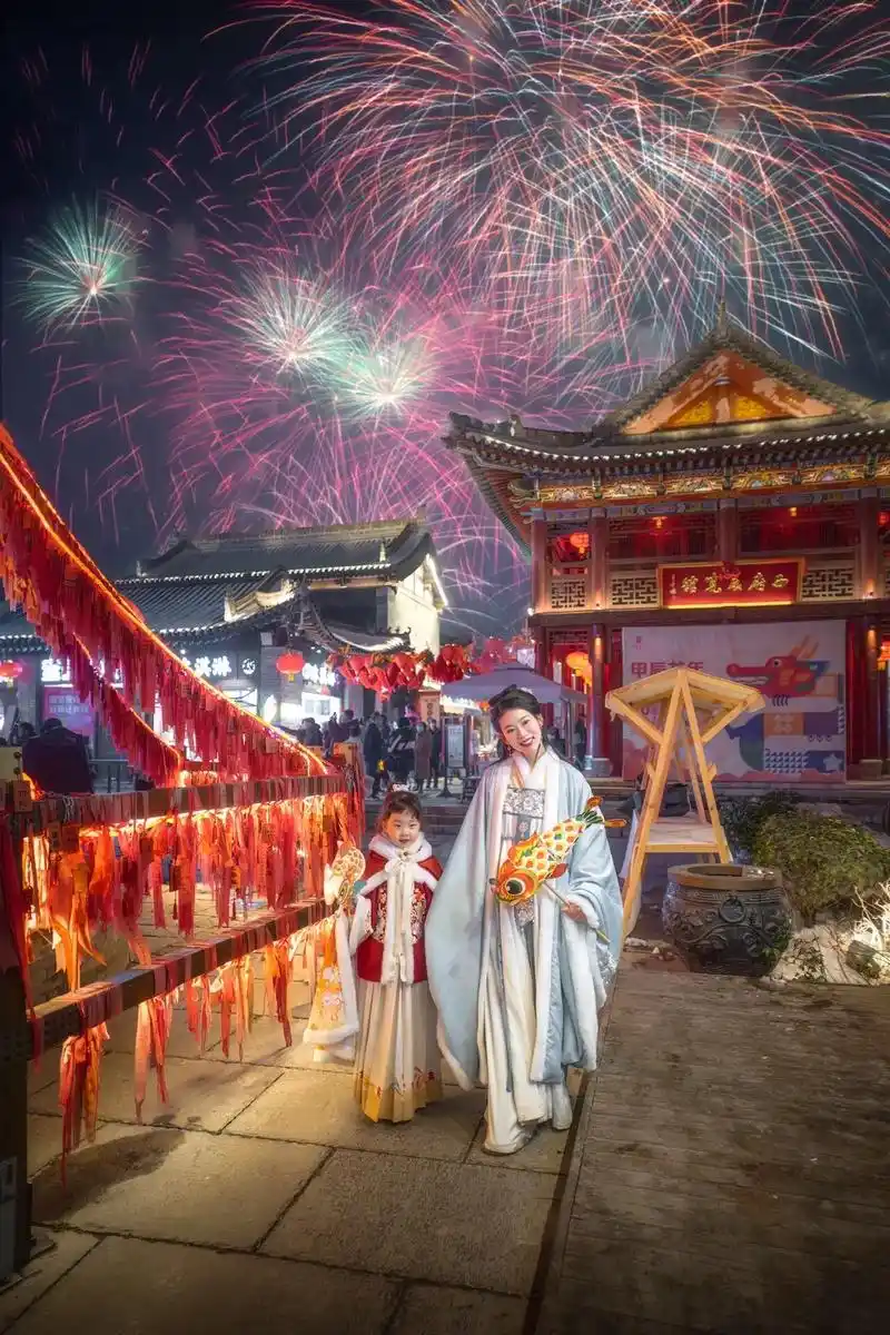 我以为你的视频呢 3月前·陕西 1 分享 回复 冰 .