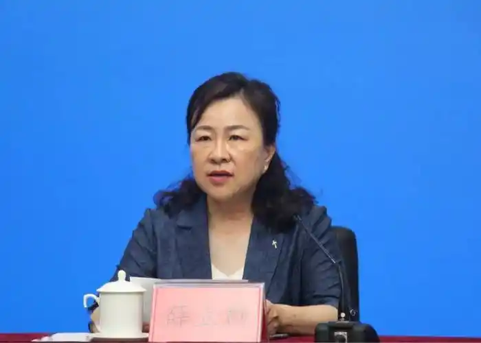 科技日报记者:于瑞泳黄岛区委教育工委常务副书记,黄岛区教育和体育局