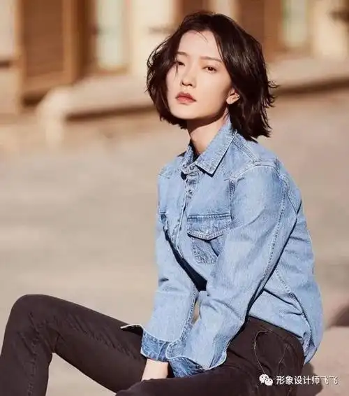 为什么杜鹃能兼顾中西审美成为时尚的宠儿