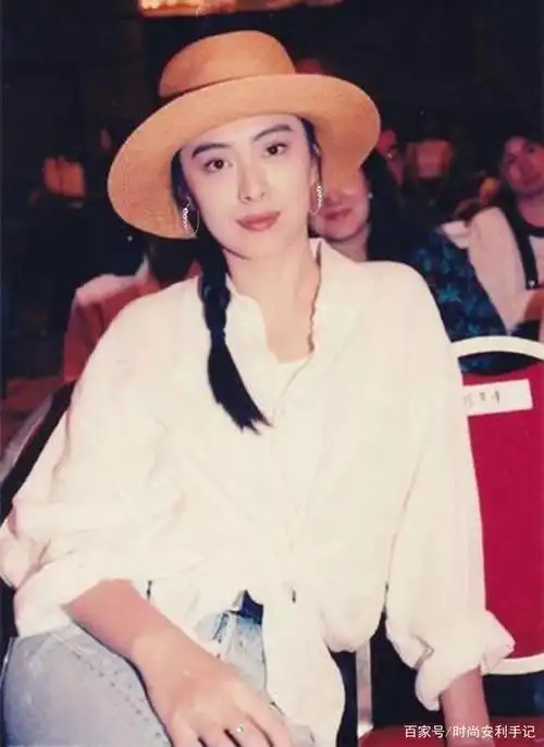 看了七八十年代港星穿搭才明白:再过30年,你也不如她们时髦!