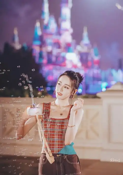 你是我的荣耀##杨洋迪丽热巴迪士尼拍摄花絮