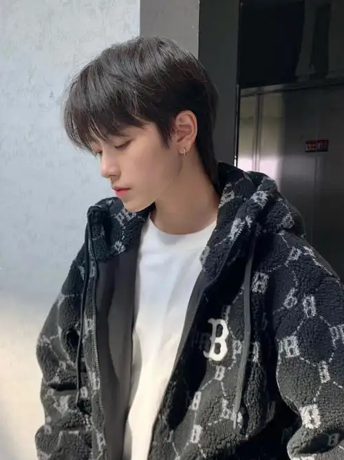 关于被问n次的微分碎盖发型