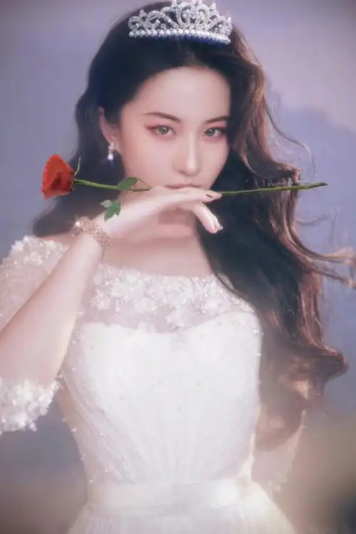 刘亦菲婚纱造型拍摄路透