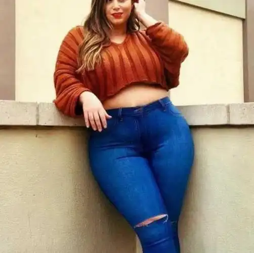 又矮又胖的人如何选择服装