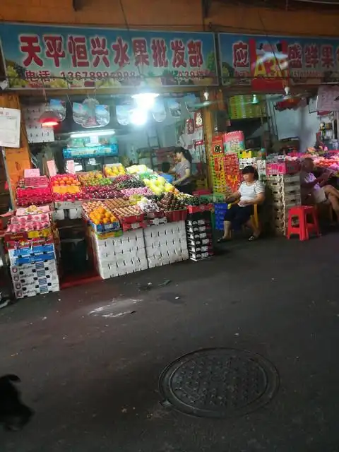 在哪儿):广州市越秀区人民街道人民南路88号美衣城服装批发市场(一德