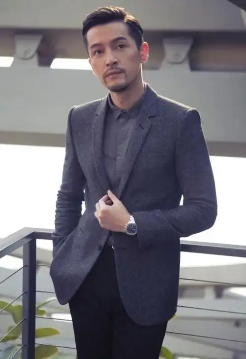 4位男星的胡子茬造型,帅气十足尽显魅力,你青睐谁?