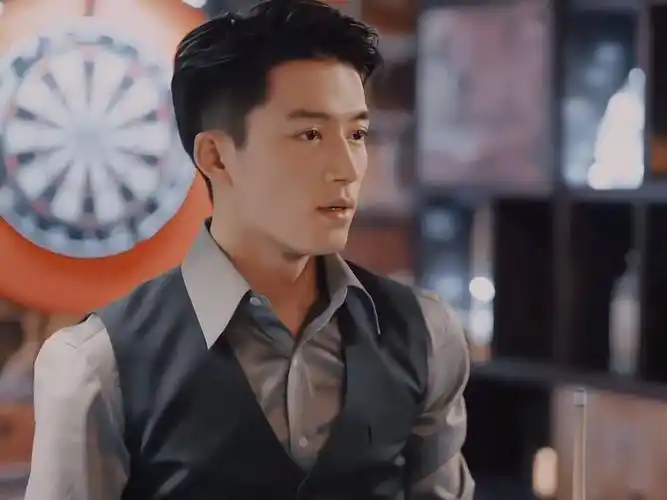 "谁懂啊,期待他俩的民国剧" #王星越##吴谨言