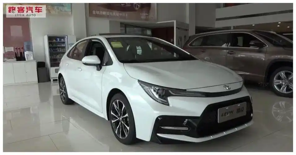 2021款广汽丰田雷凌运动版到店实拍