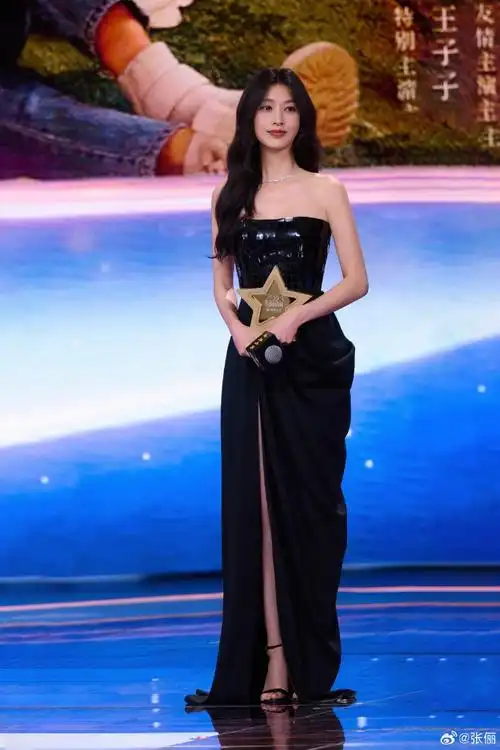 张俪超话感谢#国剧盛典#的肯定,很幸运能跟我的角色"孙心"相遇也祝