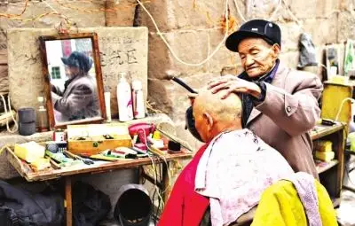 一把剃刀剃沧桑