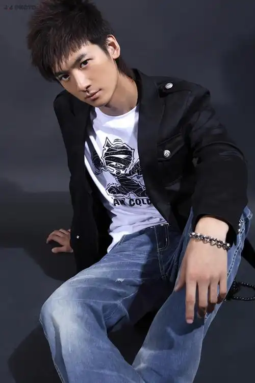 发现一个"帅宝"— 李鹤 - 如歌行板 - 如歌行板