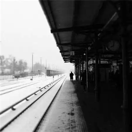 黑白唯美意境图片