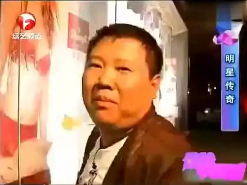 郭德纲成名旧照被扒出未成名的样子太卑微网友莫欺少年穷