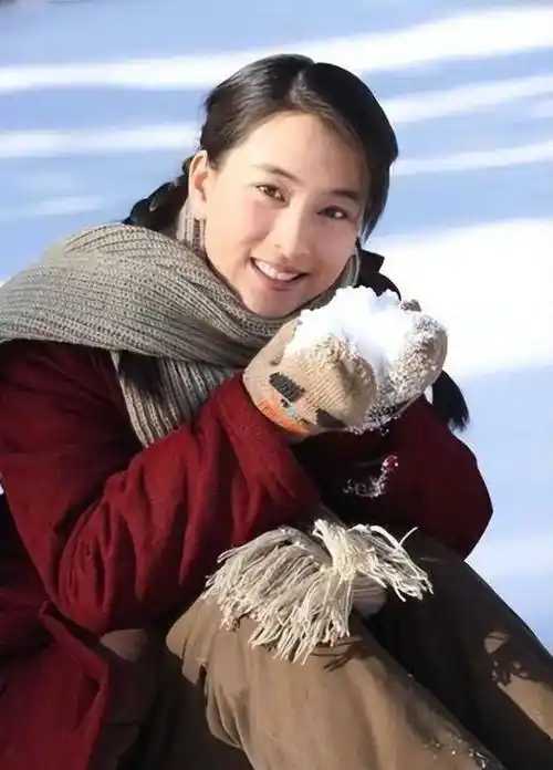 41岁马苏近照曝光,曾与孔令辉相恋11年,如今依然很美却孤身一人_马谡