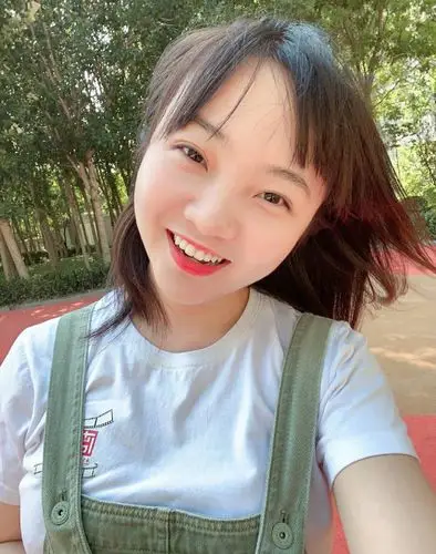 林妙可回应奥运会假唱争议 表示受到他人争议其实很正常