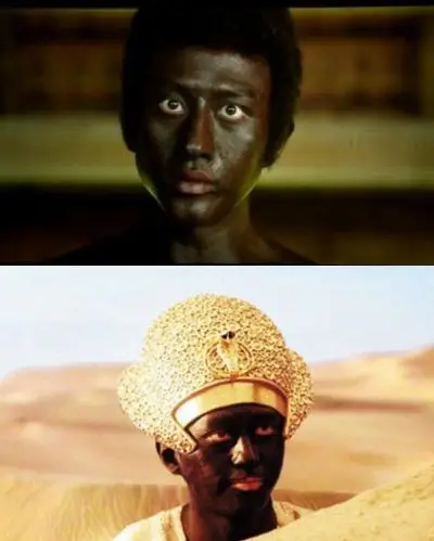 里面是前两年邓超出演的《分手大师》中的照片,在《分手大师》中邓超