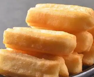 油条最简单的做法,不用二次发酵,就能做出蓬松又酥脆的油条!