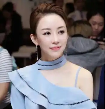 刀郎前妻杨娜:生娃40天后甩夫丢娃,刀郎爆火后又来,悔青肠子了