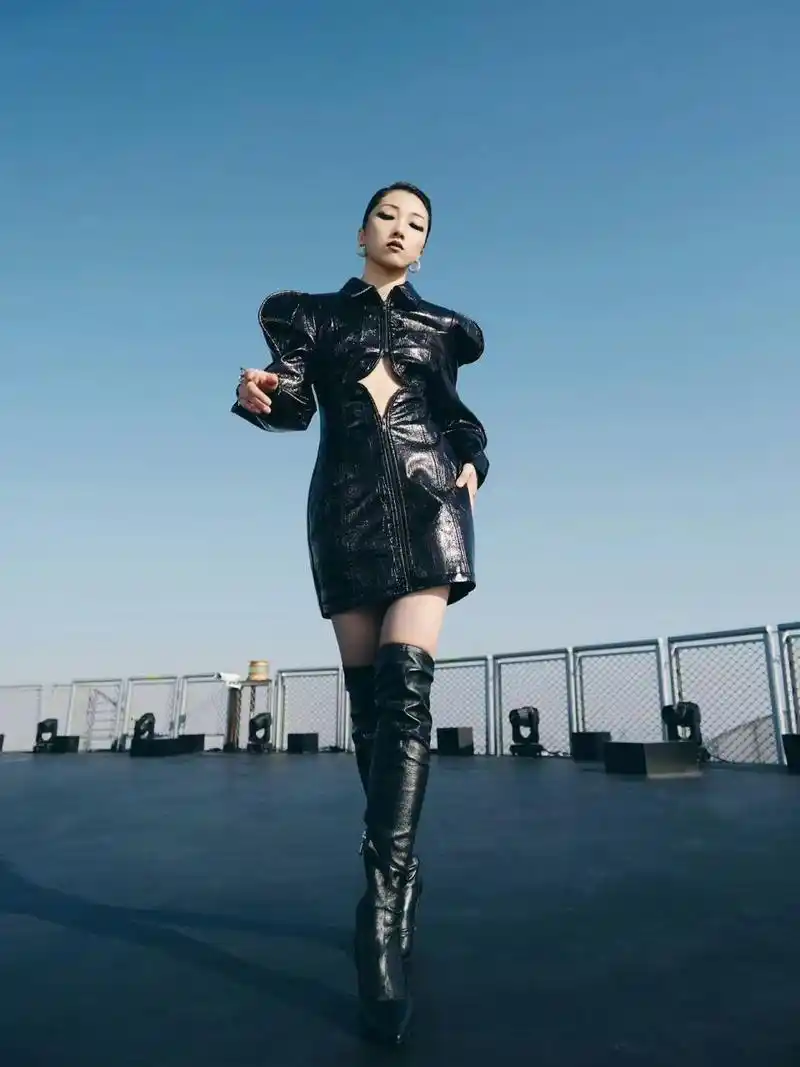 呈献 | @yamy_郭颖 将携刚刚出版实体唱片的个人首张原创专辑《一个人