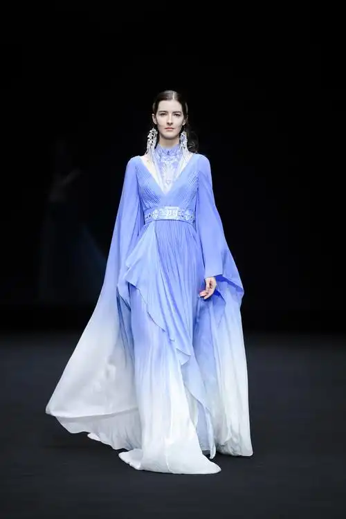 惊艳巴黎的盖娅传说,让世界聆听中国设计的声音