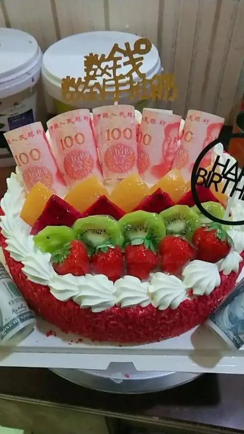 给母亲最好的礼物就是中间放钱最现实哈哈哈哈