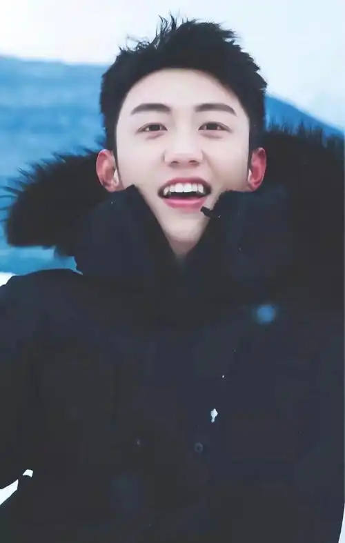 恋综女嘉宾理想型是黄景瑜