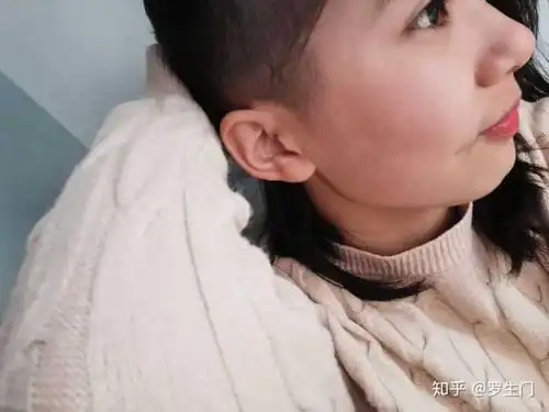 女孩子剃鬓角是怎样一种体验?