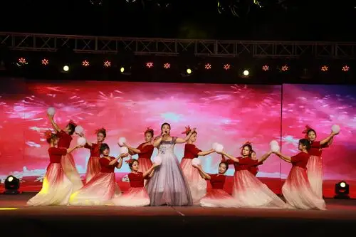 我院成功举办"永远跟党走 奋进新时代 "庆祝建党100周年文艺晚会